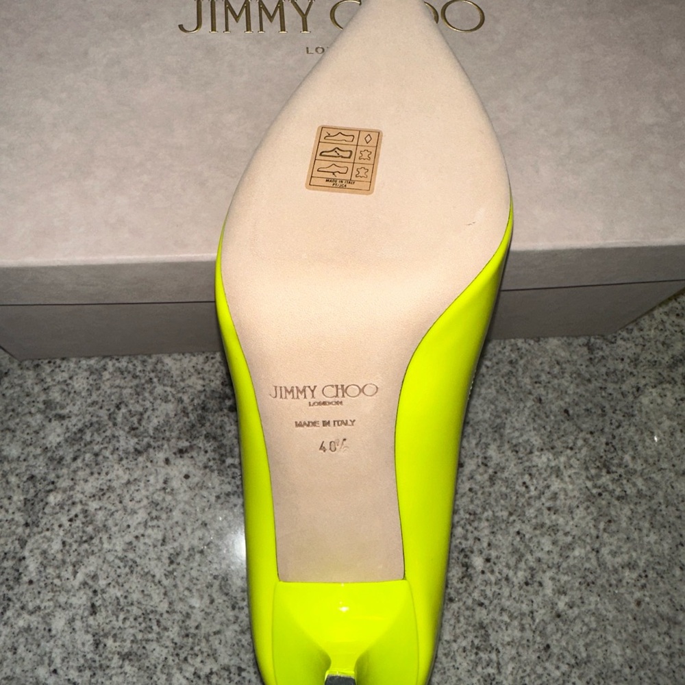 Jimmy Choo Neon Citron Patent Leather Agnes OPAF Pointed Toe Pumps size 40.5 - Picture 6 of 12